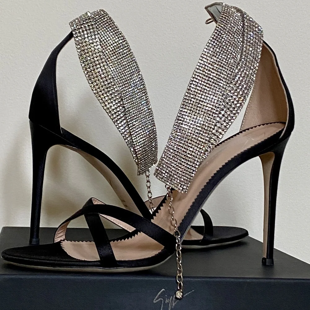 Giuseppe Zanotti Black Kanda Crystal Leather Stiletto Sandals New Size 3…